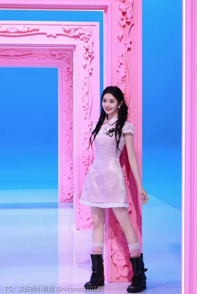 https://blossom.ditto.pub/8bb10d9df1dc354a4313844d999b0b2f13ded551ced1e7f620a5b1eafb0865b9.jpeg